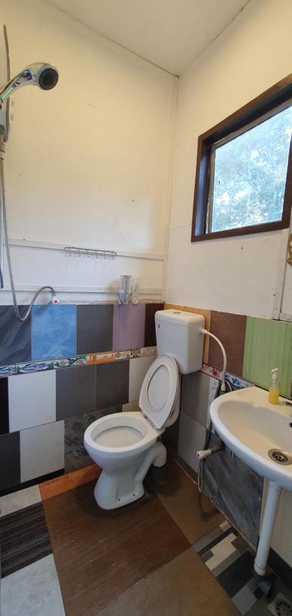 Chalet Kampong Semawar Kuala Kangsar Bagian luar foto