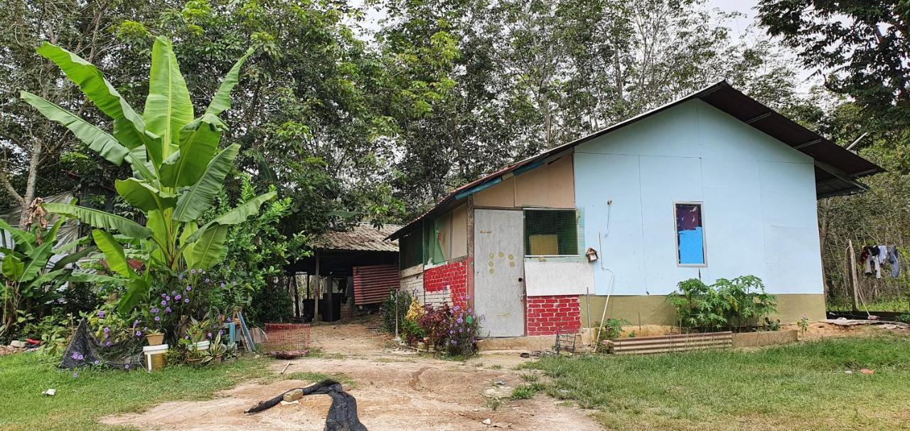 Chalet Kampong Semawar Kuala Kangsar Bagian luar foto
