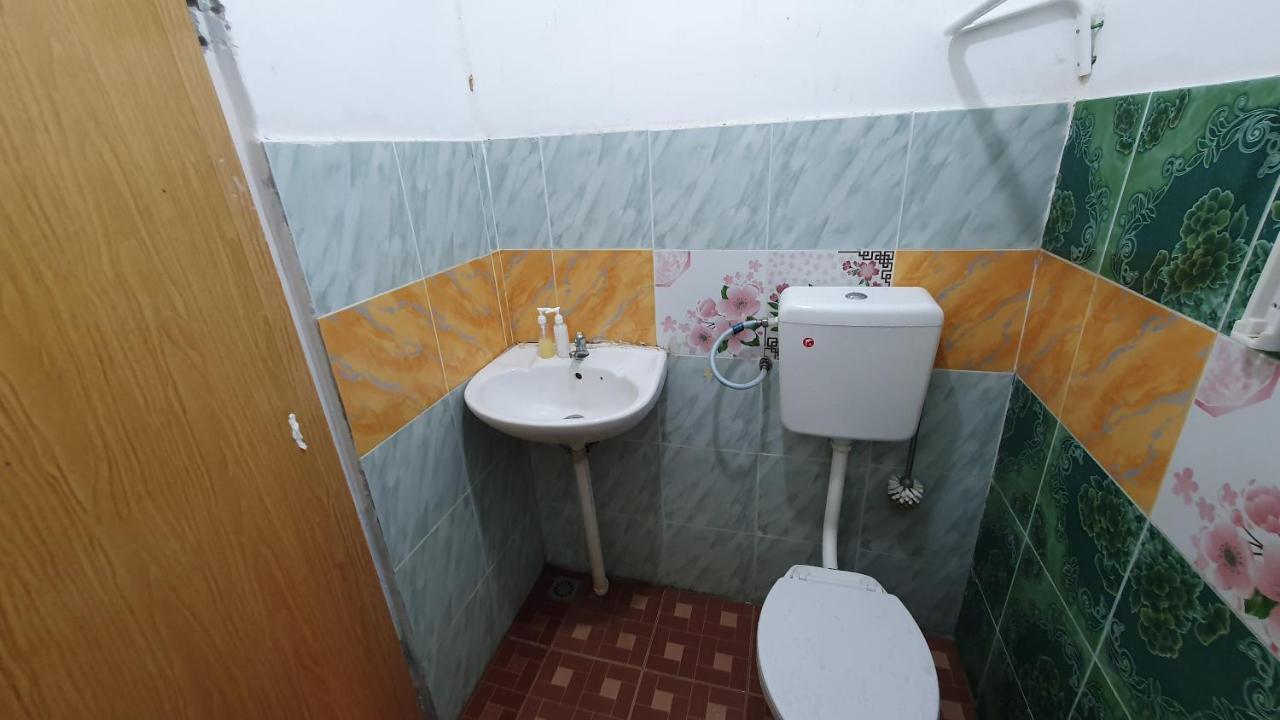 Chalet Kampong Semawar Kuala Kangsar Bagian luar foto