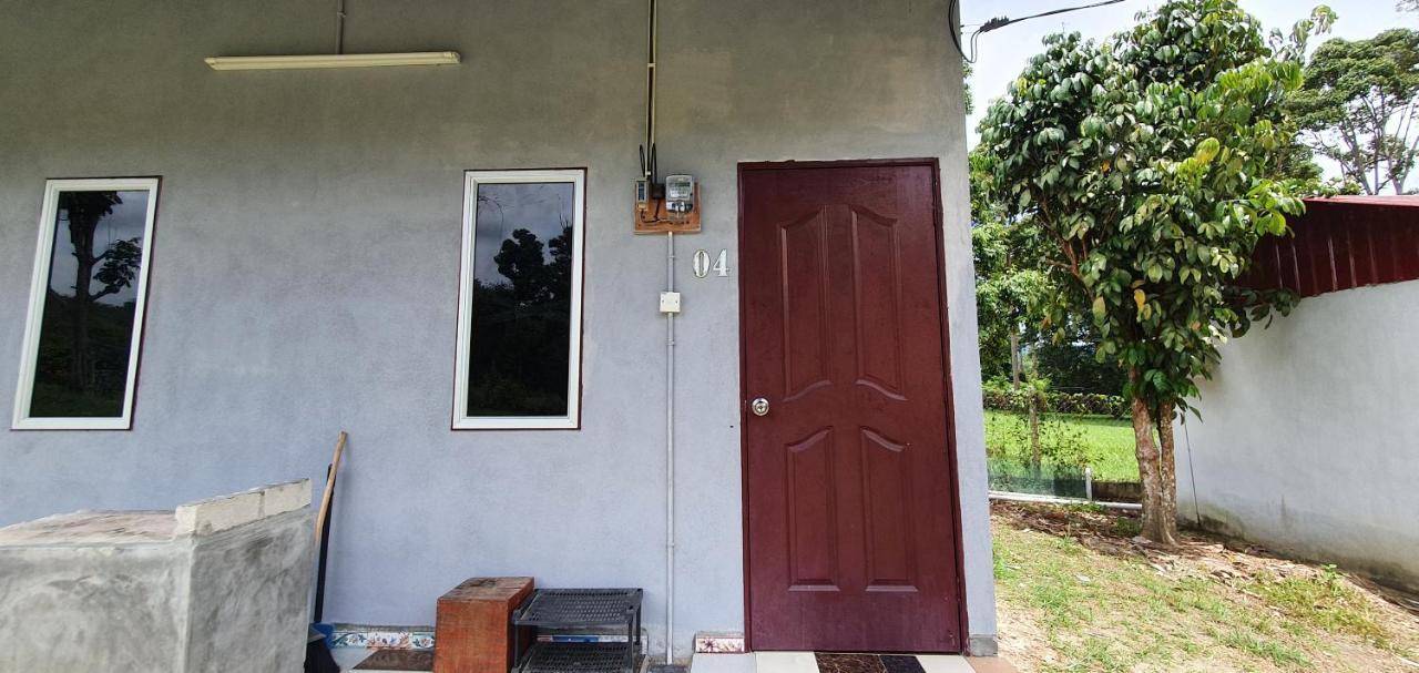 Chalet Kampong Semawar Kuala Kangsar Bagian luar foto