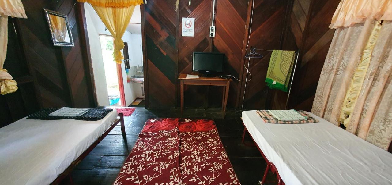 Chalet Kampong Semawar Kuala Kangsar Bagian luar foto