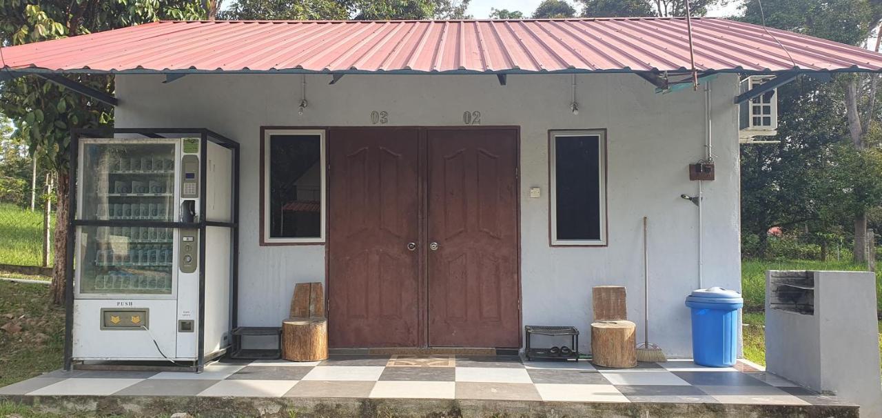 Chalet Kampong Semawar Kuala Kangsar Bagian luar foto
